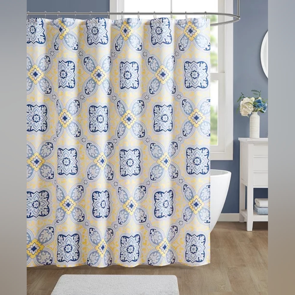 DÉCOR STUDIO Josie Shower Curtain